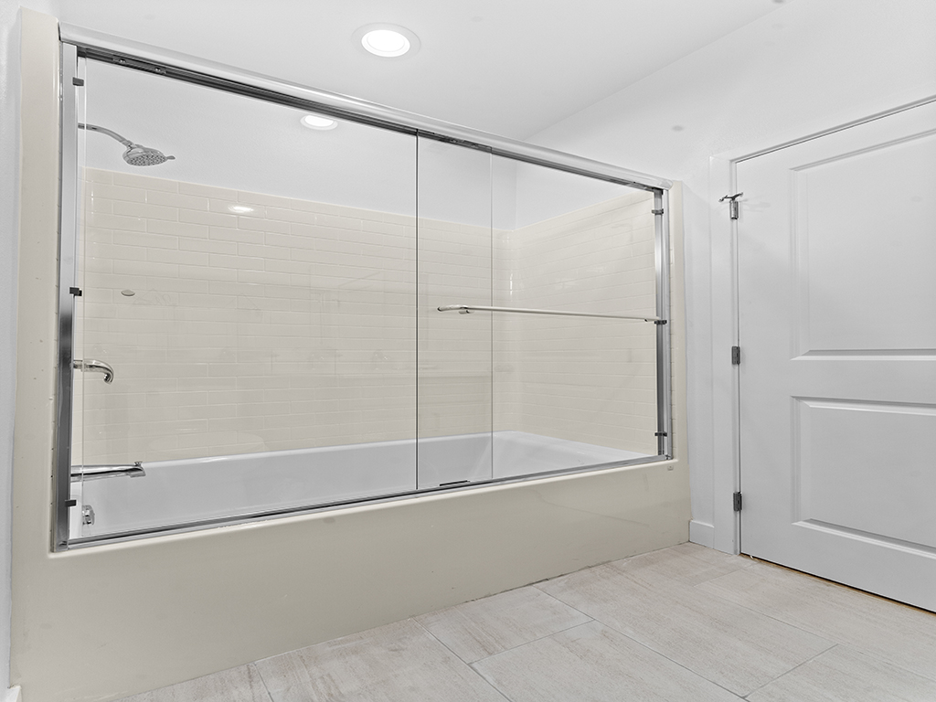 308 S Laurel
