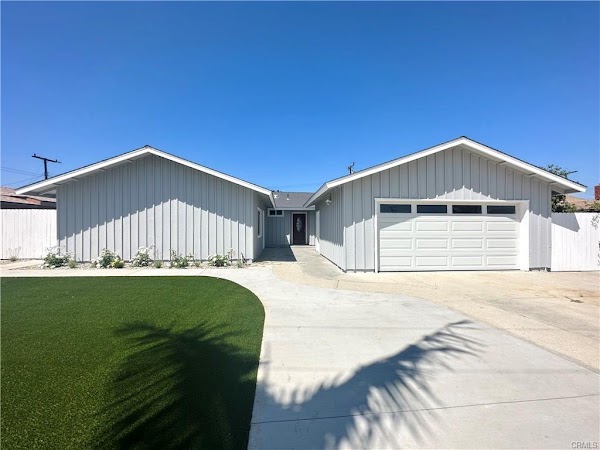 18441 Goodwin Lane, Huntington Beach, CA 92646