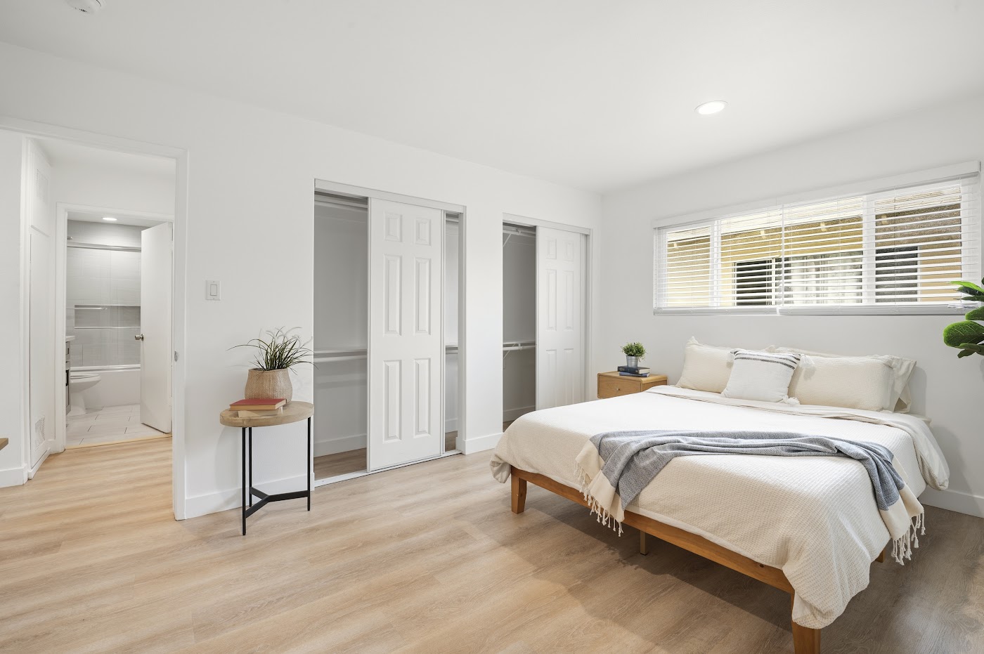 308 S Laurel