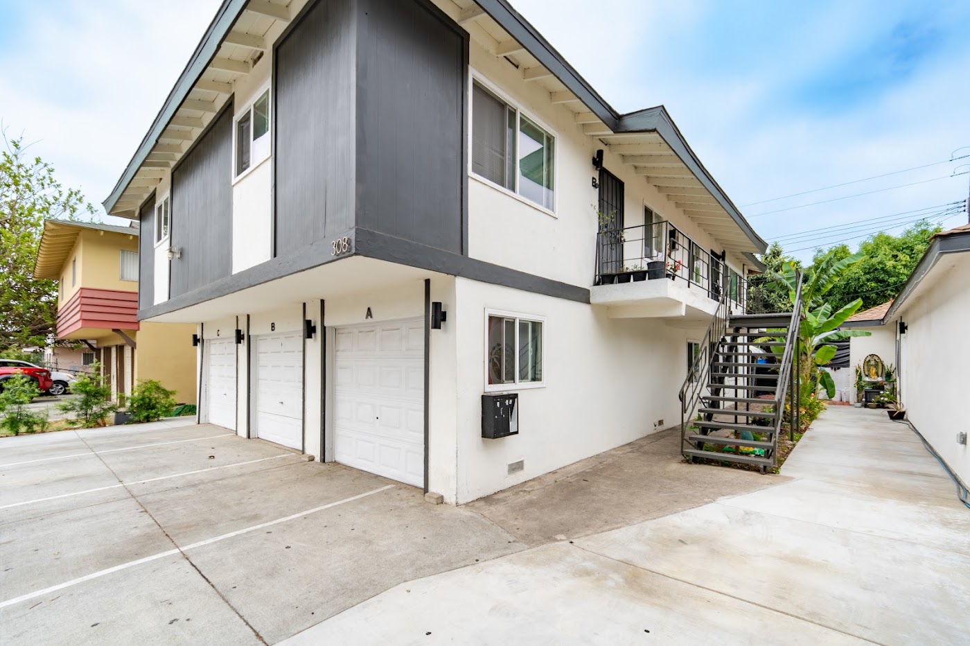 308 S Laurel