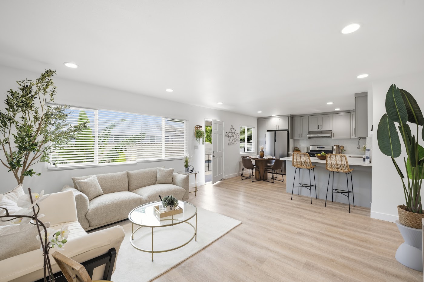 308 S Laurel