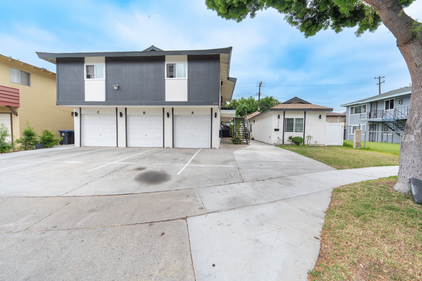 308 S Laurel