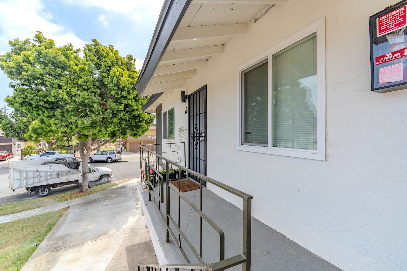 308 S Laurel