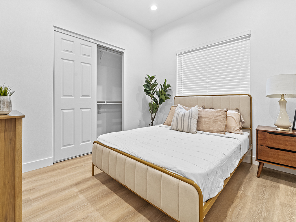 308 S Laurel