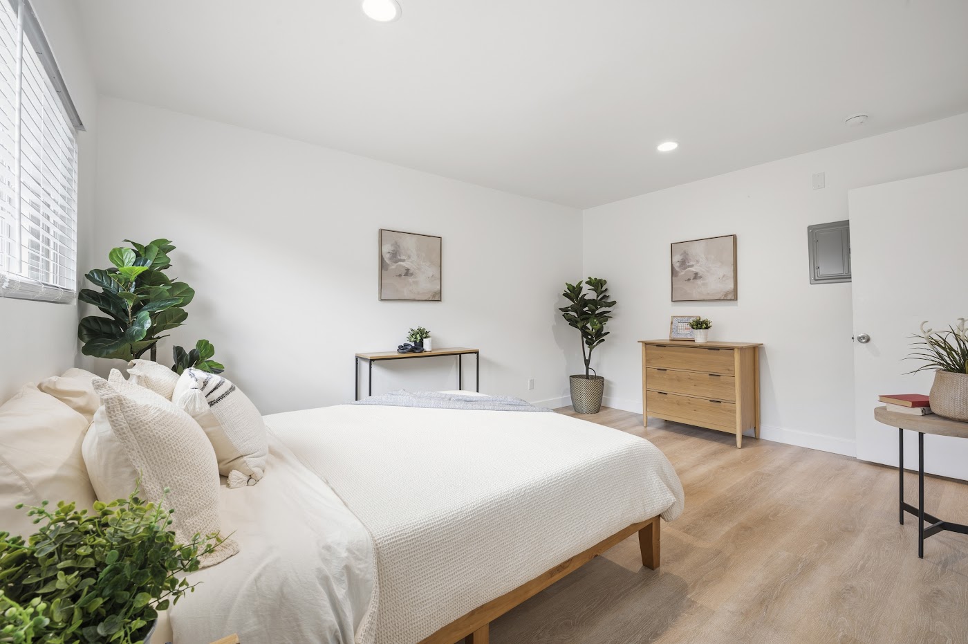 308 S Laurel
