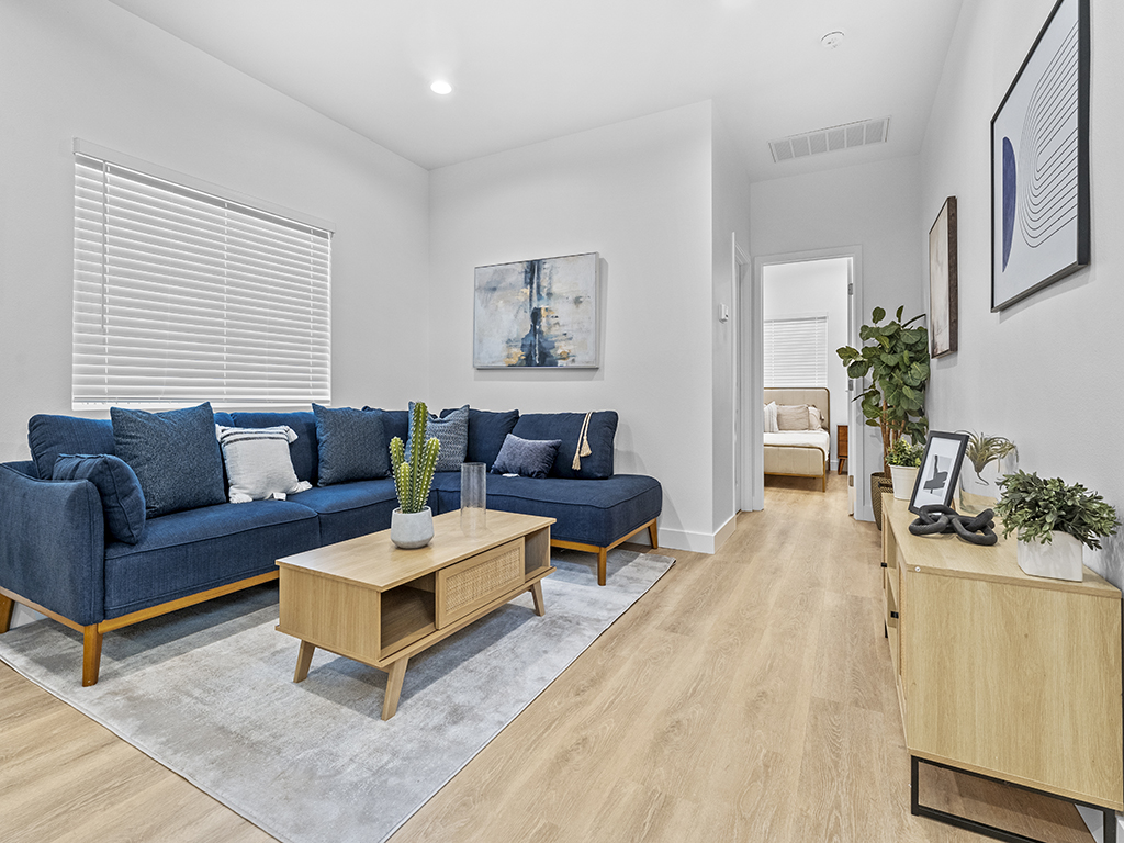 308 S Laurel