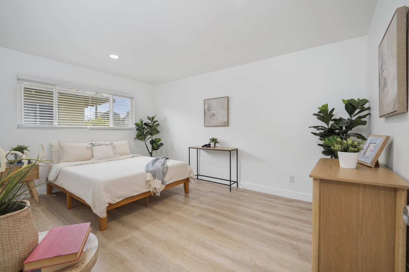 308 S Laurel