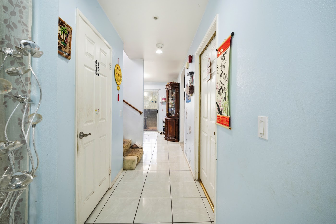 9759 - Whitmore St