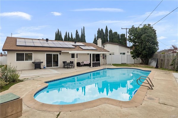 16129 Evans Circle, Fountain Valley, CA 92708