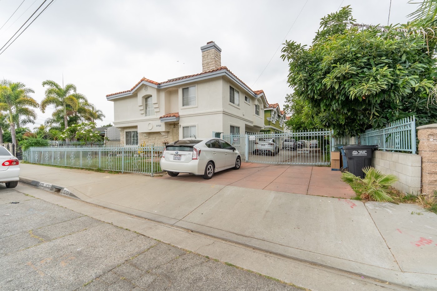 9759 - Whitmore St