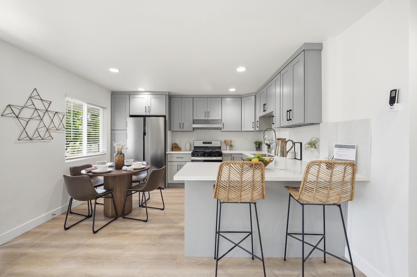 308 S Laurel